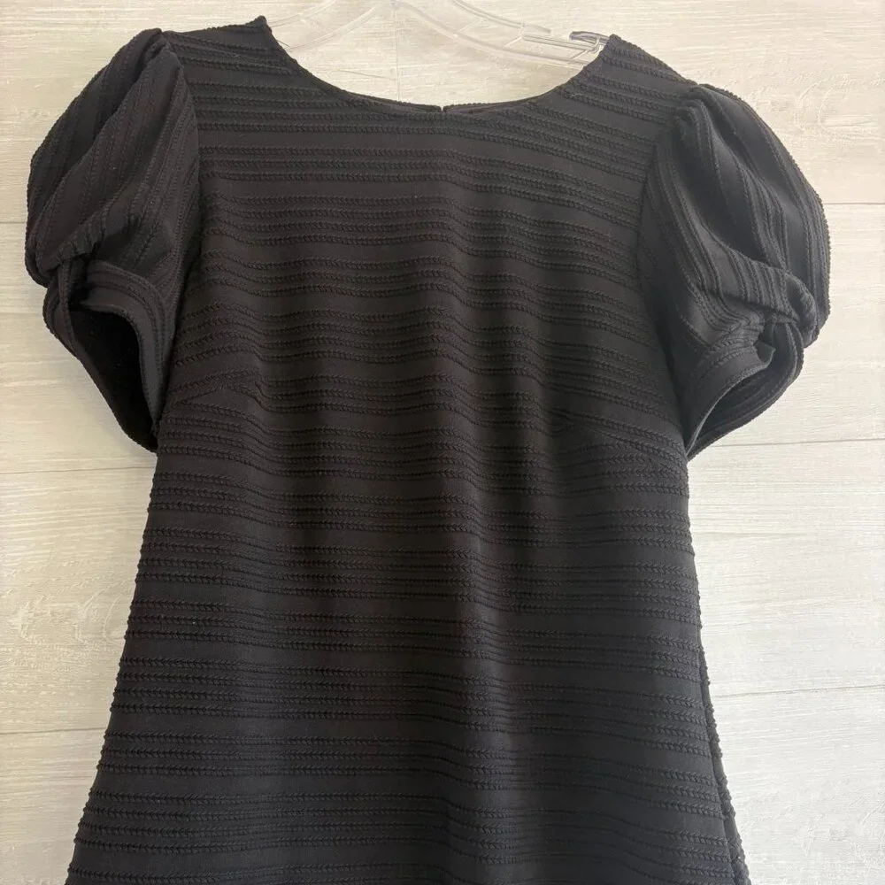 WHBM Textured Jacquard Top M NWT - Picture 1 of 7